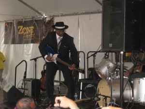 Rev. K.M. Williams at the Chicago Blues Festival, Saturday, June 12, 2010
